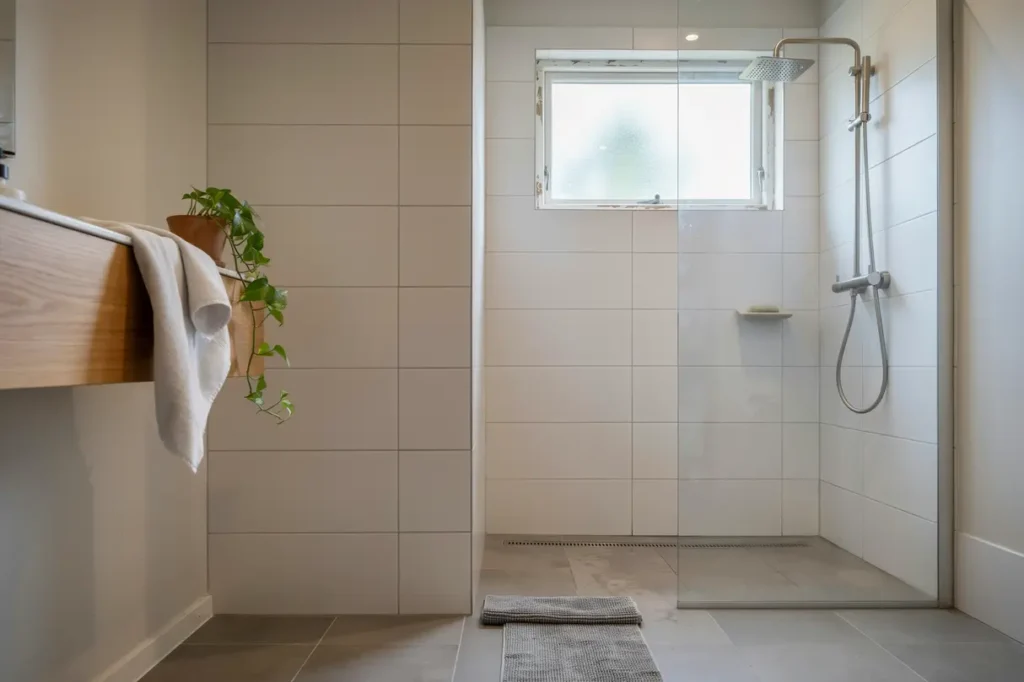 juli r r tt tid att byta duschl sning s skapar du ett svalare smartare och mer l ttst dat badrum